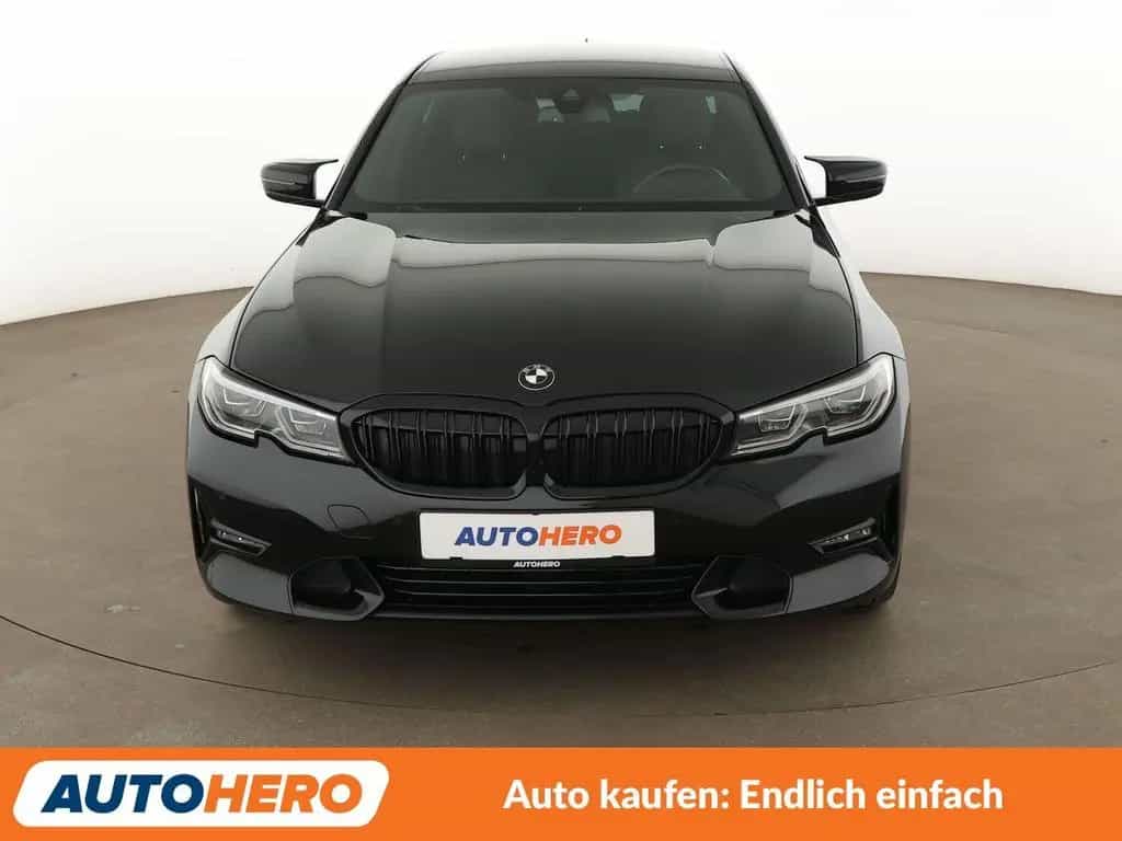 BMW 3 Series 320i Luxury Line Aut.*NAVI*LASER*CAM*TEMPO*SHZ* 11/2020-photo-8