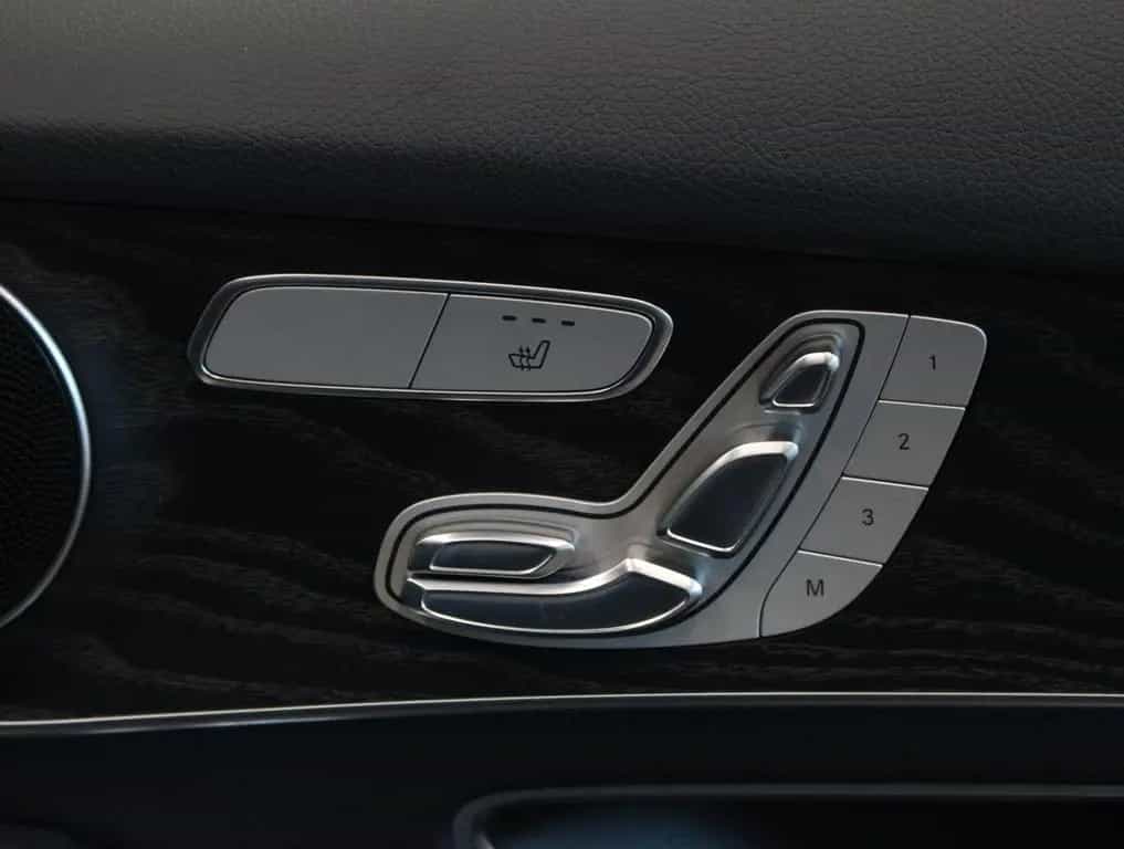 Mercedes-Benz GLC-Class 250 4MATIC AMG Line *PNRM*360 Kamera 09/2017-photo-10