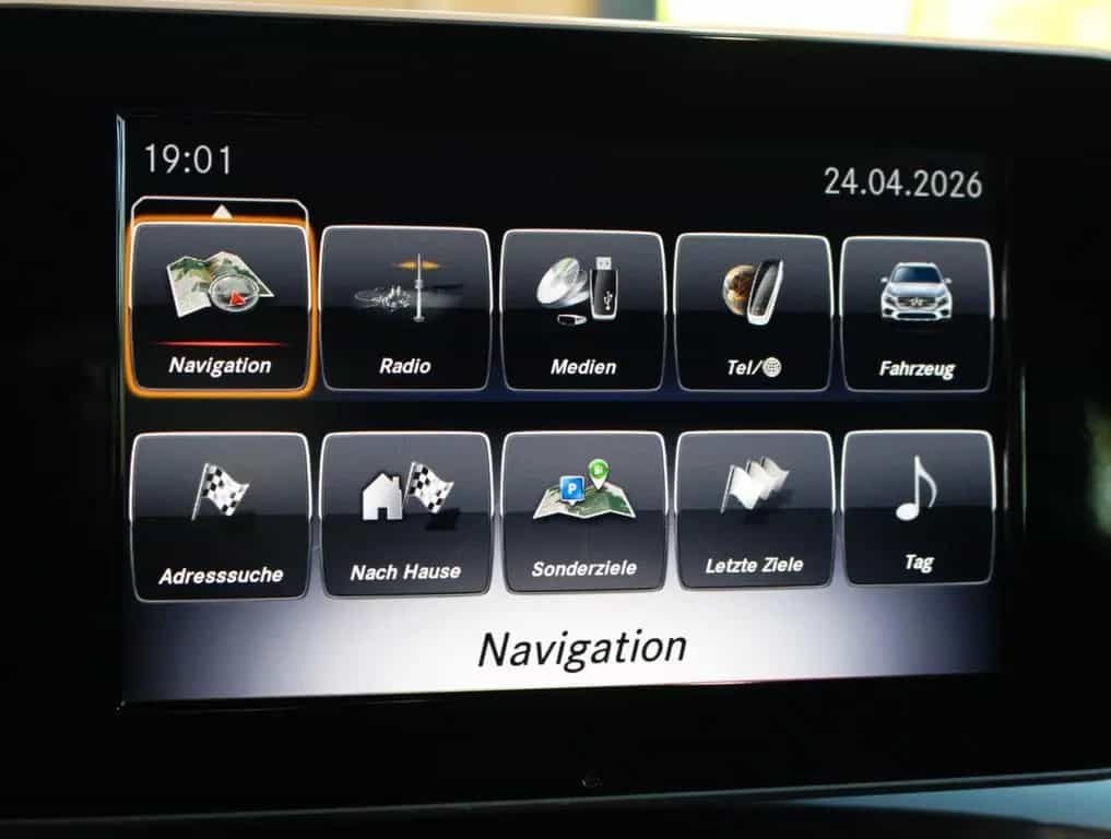 Mercedes-Benz GLC-Class 250 4MATIC AMG Line *PNRM*360 Kamera 09/2017-photo-19