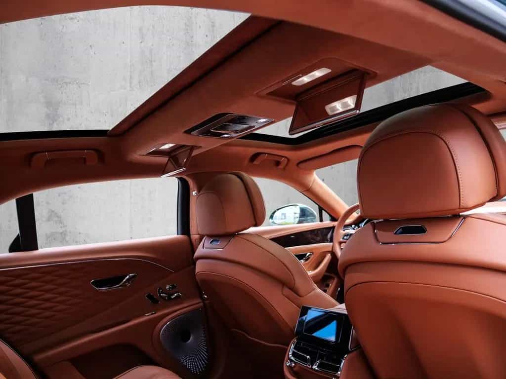 Bentley Flying Spur Azure Verdant 07/2024-photo-17