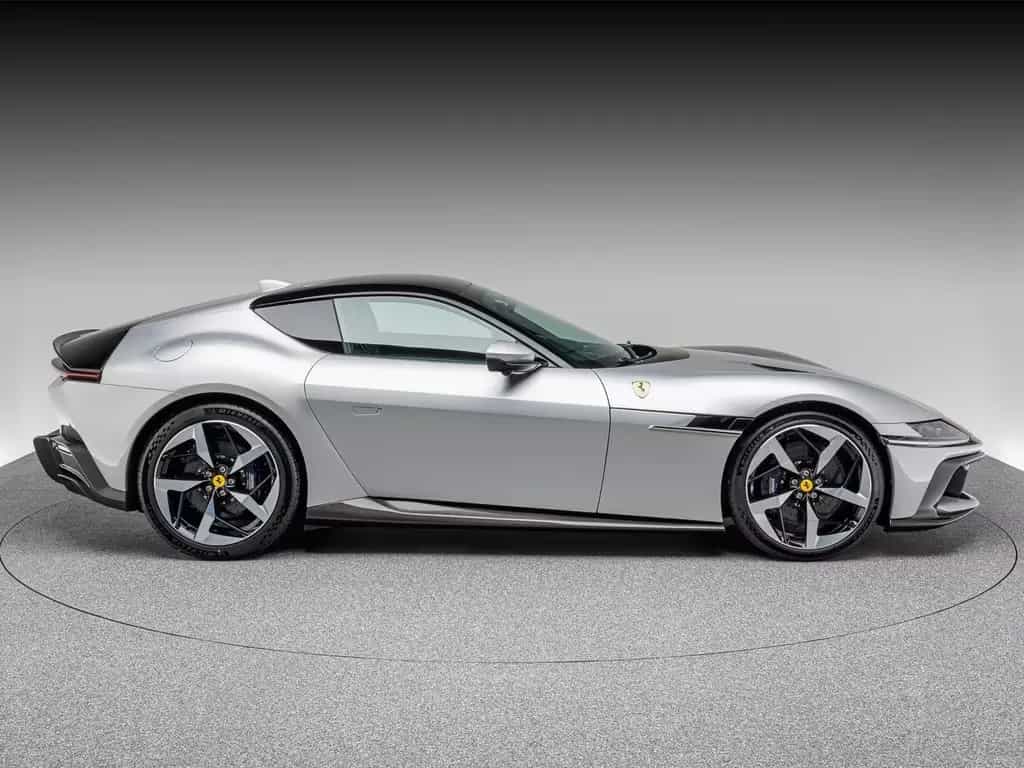 Ferrari 12Cilindri 07/2025-photo-7