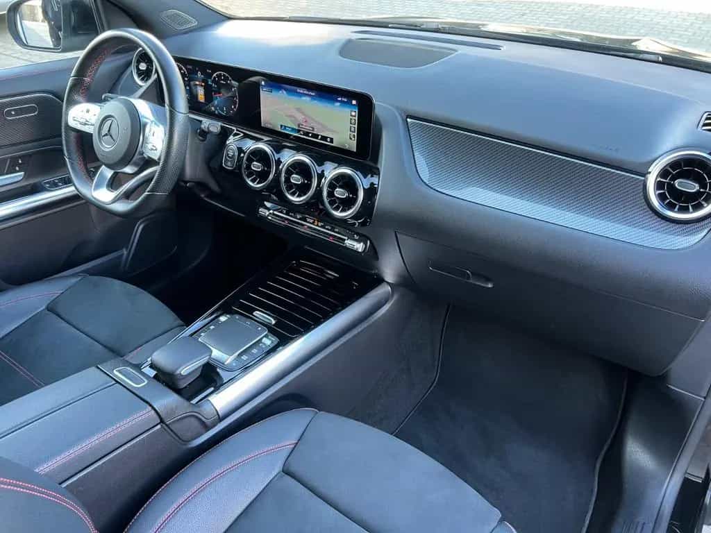 Mercedes-Benz GLA 200 "AMG-LINE/LED/KAMERA/WIDESCREEN/19" 08/2020-photo-33