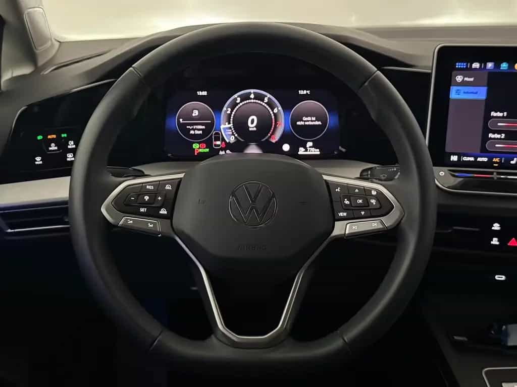 Volkswagen Golf 1.5 eTSI I virtual Navi-app ACC Ambiente 03/2025-photo-12