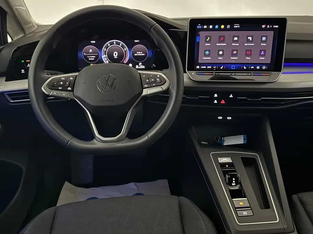 Volkswagen Golf 1.5 eTSI I virtual Navi-app ACC Ambiente 03/2025-photo-13