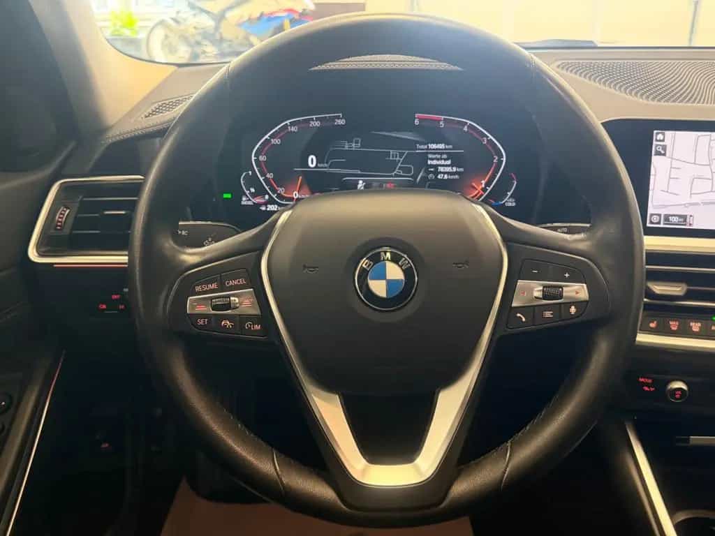 BMW 320 d LuxuryLine Aut/AHK/Pan/Park/StGo/SportSitz 12/2021-photo-16