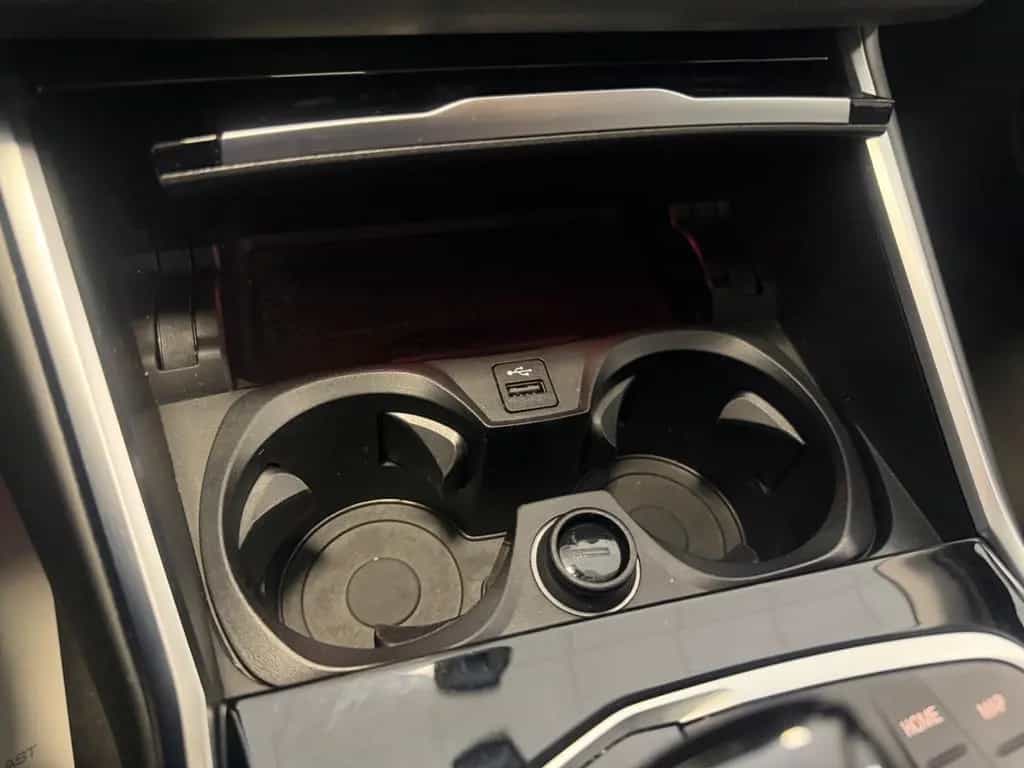 BMW 320 d LuxuryLine Aut/AHK/Pan/Park/StGo/SportSitz 12/2021-photo-21