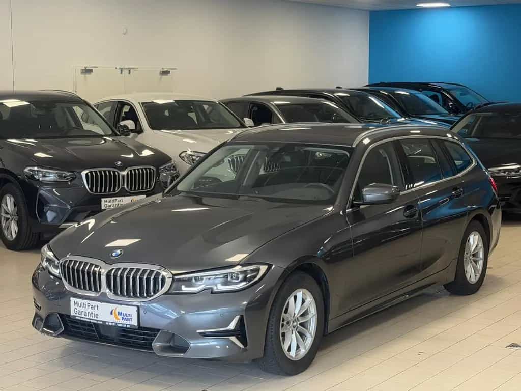 BMW 320 d LuxuryLine Aut/AHK/Pan/Park/StGo/SportSitz 12/2021-photo-33