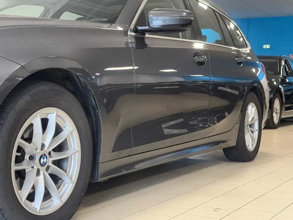 BMW 320 d LuxuryLine Aut/AHK/Pan/Park/StGo/SportSitz 12/2021-photo-34