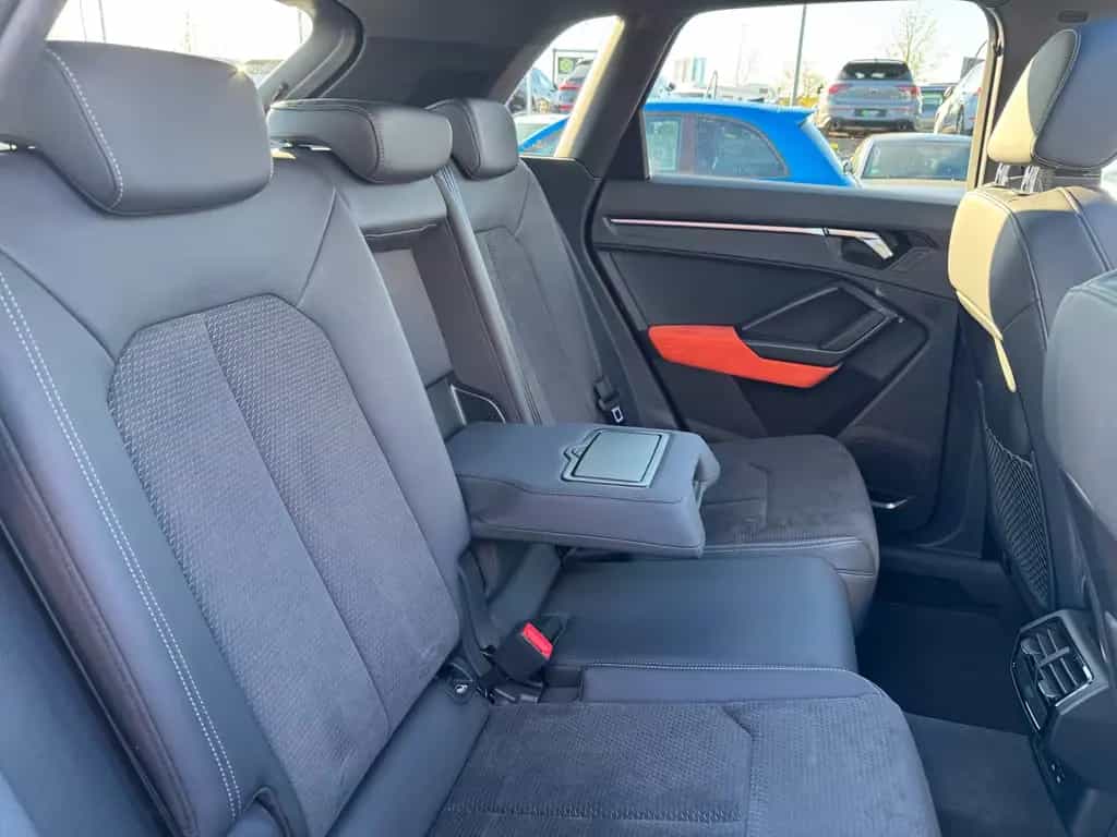 Audi Q3 S line 45 TFSI qu S tronic MATRIX NAV PAN SHZ 12/2018-photo-14