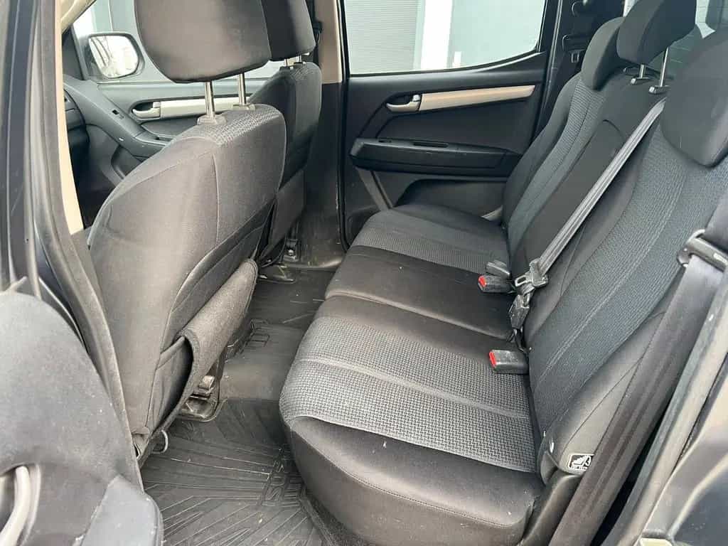 Isuzu D-Max Double Cab 4WD Custom 07/2013-photo-9