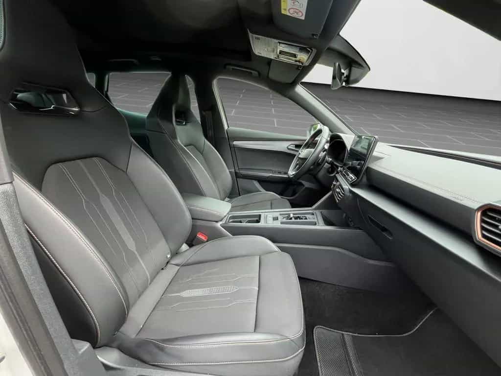 Cupra Formentor VZ 2.0 TSI 4Drive Navi, Pano, SHZ, RFK 04/2024-photo-3