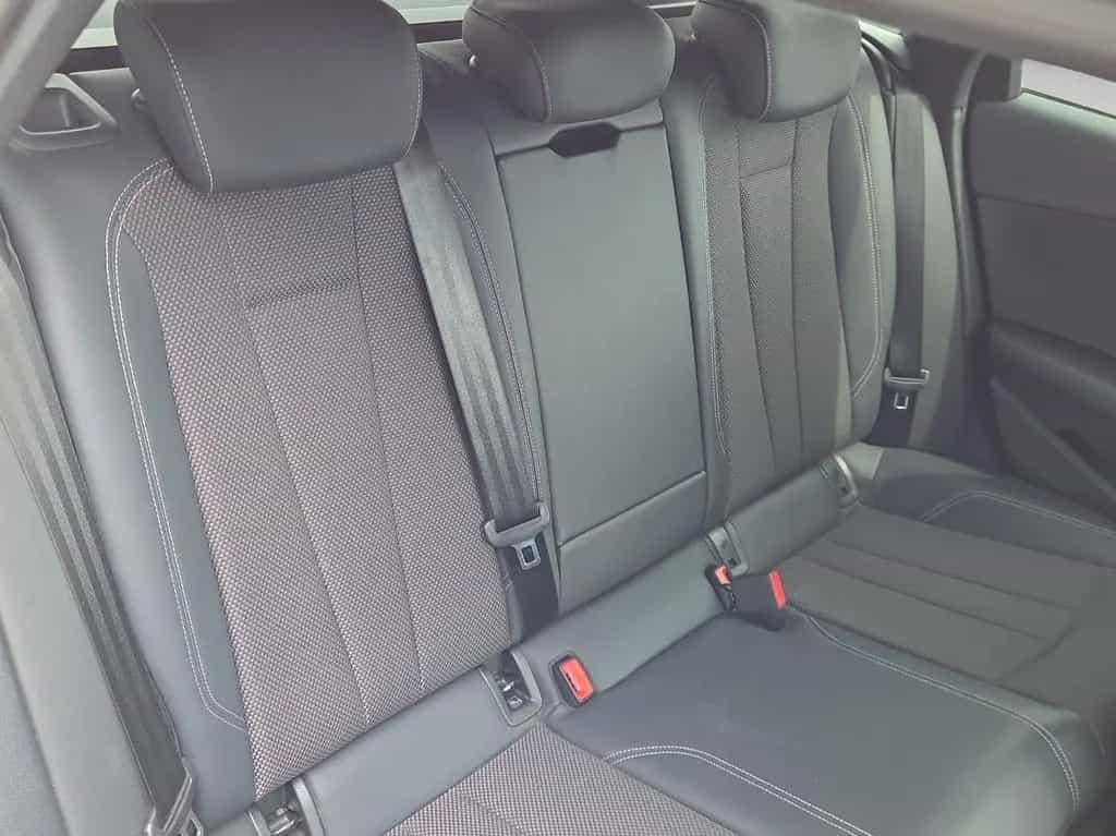 Audi A4 Avant 45 TFSI Quattro Sport*Sline*Navi*19Zoll 05/2019-photo-16