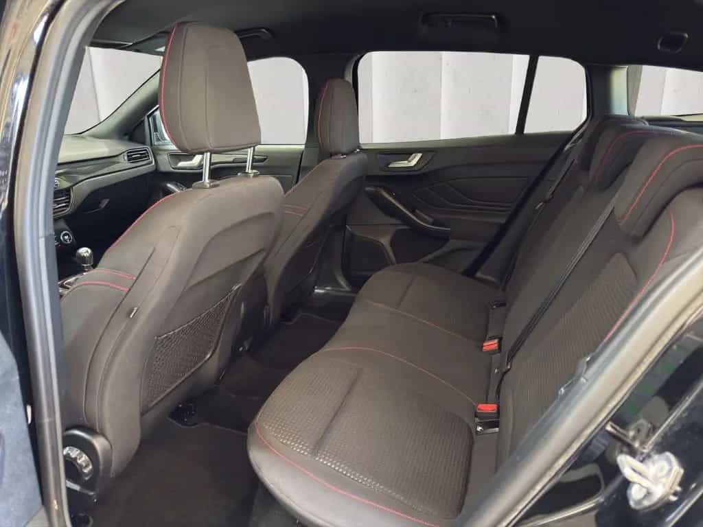Ford Focus Turnier ST-Line 06/2019-photo-11