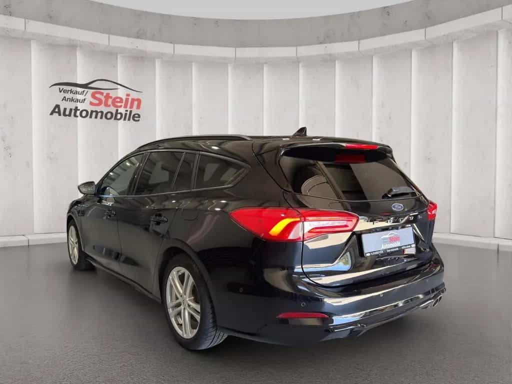 Ford Focus Turnier ST-Line 06/2019-photo-2
