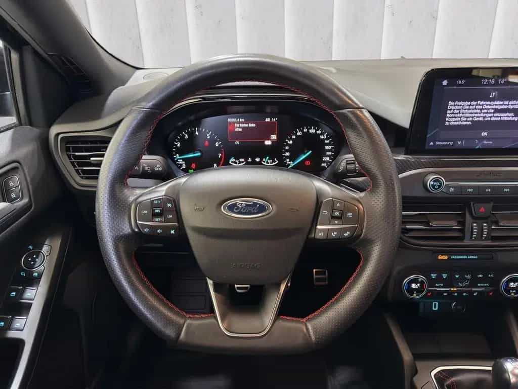 Ford Focus Turnier ST-Line 06/2019-photo-9