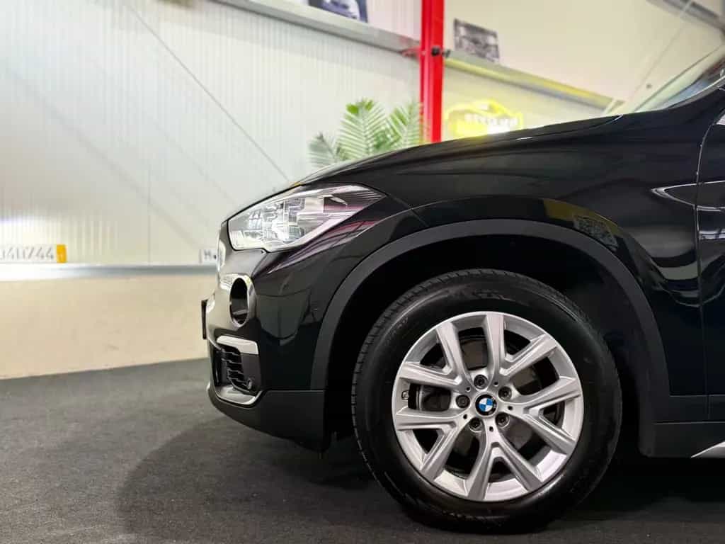 BMW X1 sDrive 18 i xLine*1 HAND*NAVI*LED*SHZG*TEMPO 03/2019-photo-1