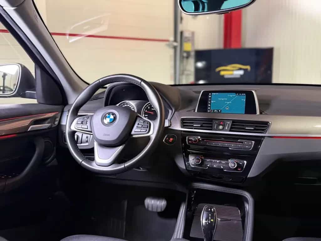 BMW X1 sDrive 18 i xLine*1 HAND*NAVI*LED*SHZG*TEMPO 03/2019-photo-11