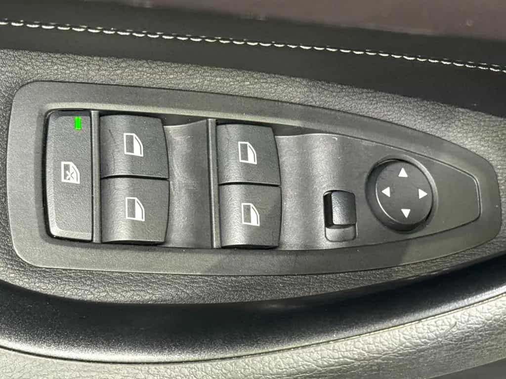 BMW X1 sDrive 18 i xLine*1 HAND*NAVI*LED*SHZG*TEMPO 03/2019-photo-23