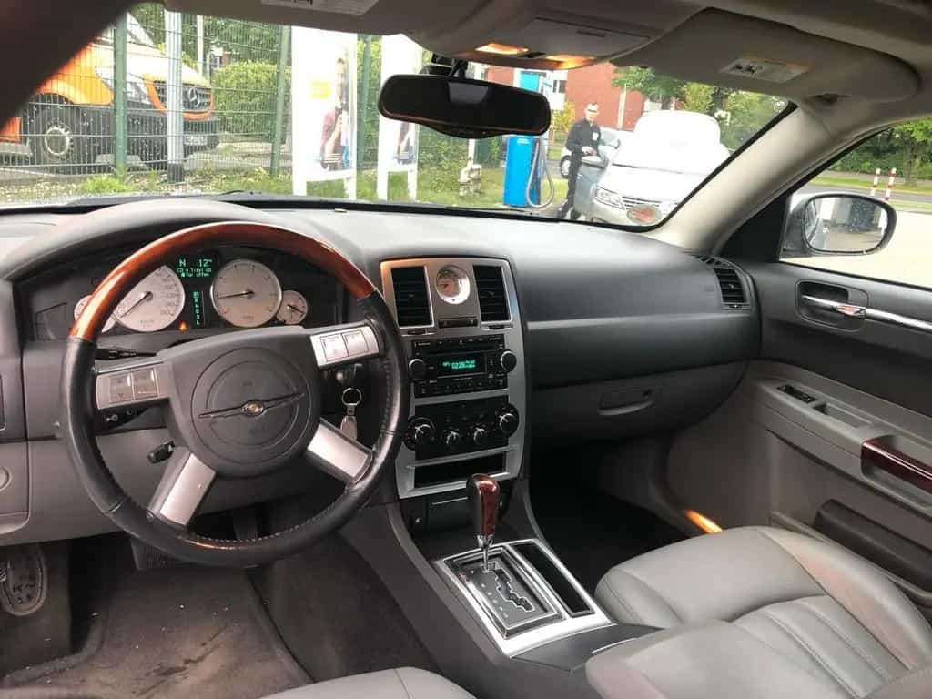 Chrysler 300C 3.5 V6 Autom. - 10/2004-photo-9