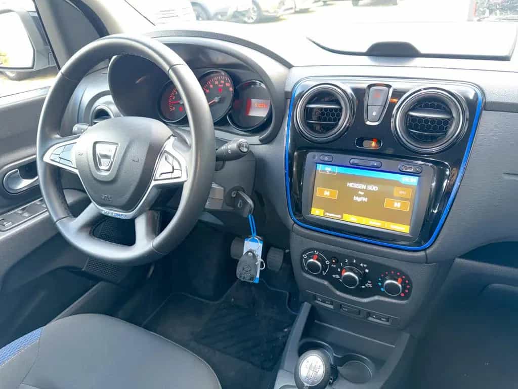 Dacia Lodgy Stepway *7-SITZER*NAVI*SITZH*KAMERA*CARPL 02/2022-photo-18