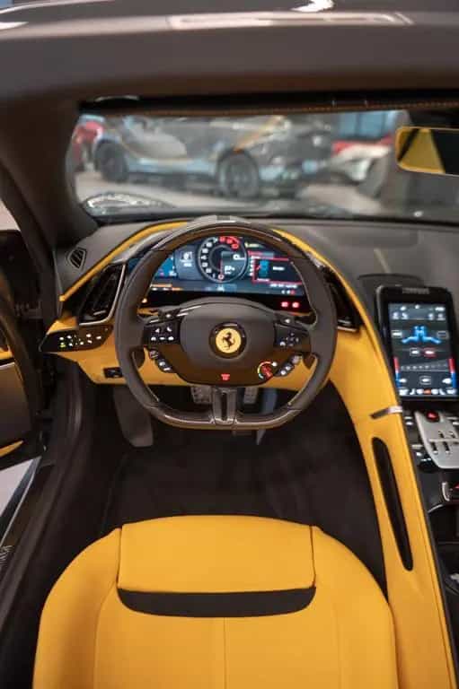 Ferrari Roma Spider 04/2026-photo-9
