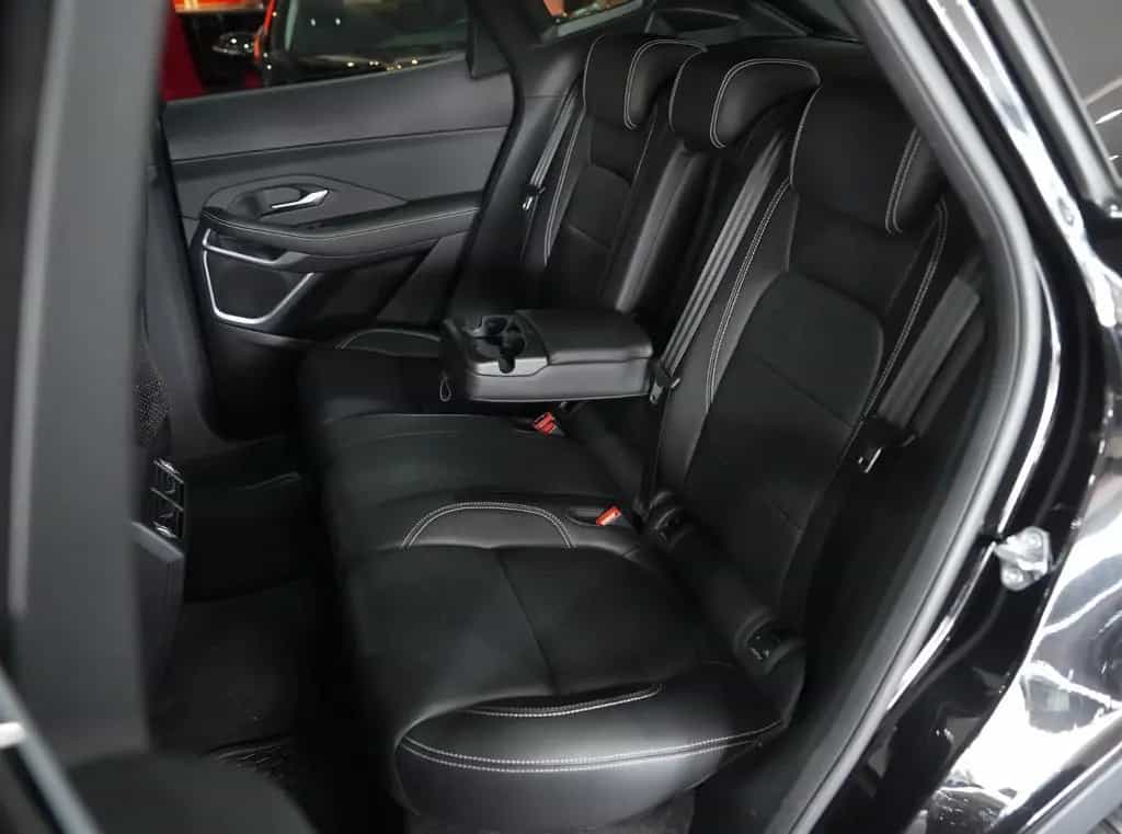 Jaguar E-Pace SE AWD*R-DYNAMIC*MERIDIAN*LED*20"LM*KAMER 07/2020-photo-13