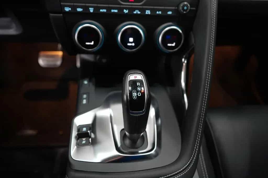Jaguar E-Pace SE AWD*R-DYNAMIC*MERIDIAN*LED*20"LM*KAMER 07/2020-photo-19