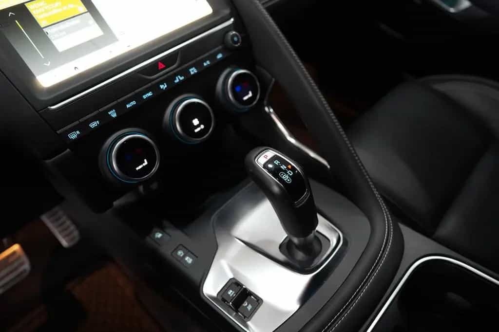 Jaguar E-Pace SE AWD*R-DYNAMIC*MERIDIAN*LED*20"LM*KAMER 07/2020-photo-20