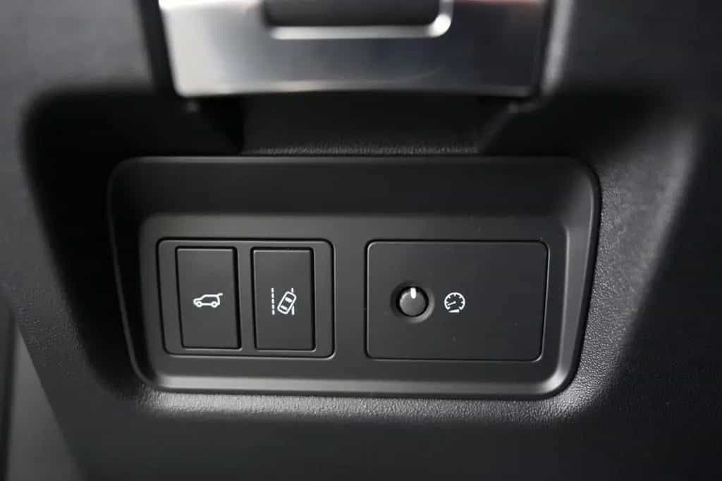 Jaguar E-Pace SE AWD*R-DYNAMIC*MERIDIAN*LED*20"LM*KAMER 07/2020-photo-25