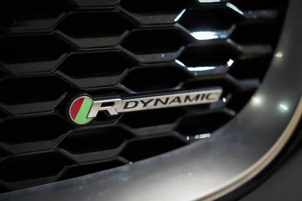 Jaguar E-Pace SE AWD*R-DYNAMIC*MERIDIAN*LED*20"LM*KAMER 07/2020-photo-7