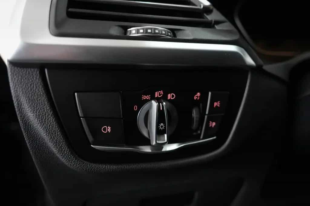 BMW X3 xDrive20i*LIVE-COCKPIT*LED*NAVI*20"LM*LEDER* 11/2021-photo-22