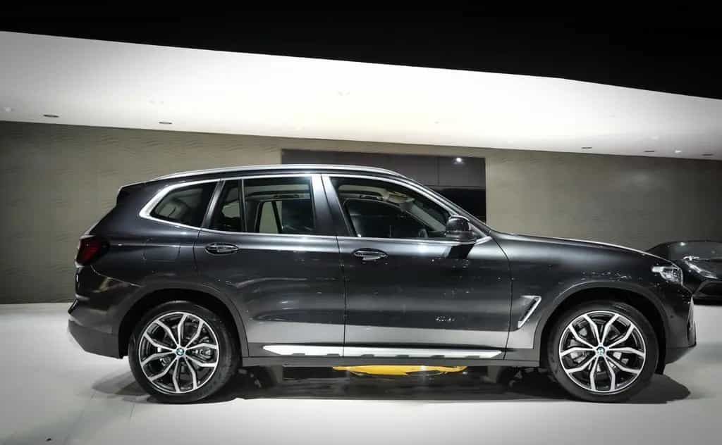 BMW X3 xDrive20i*LIVE-COCKPIT*LED*NAVI*20"LM*LEDER* 11/2021-photo-6
