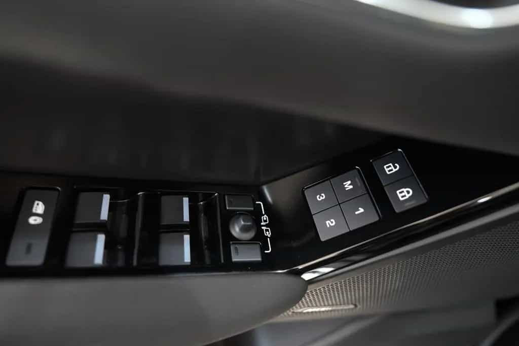 Land Rover Range Rover Rover Velar*R-DYNAMIC*MERIDIAN*360°KAM*NAV 12/2024-photo-20
