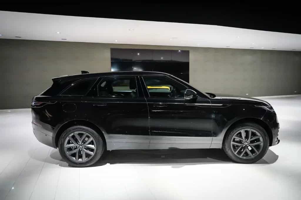 Land Rover Range Rover Rover Velar*R-DYNAMIC*MERIDIAN*360°KAM*NAV 12/2024-photo-5