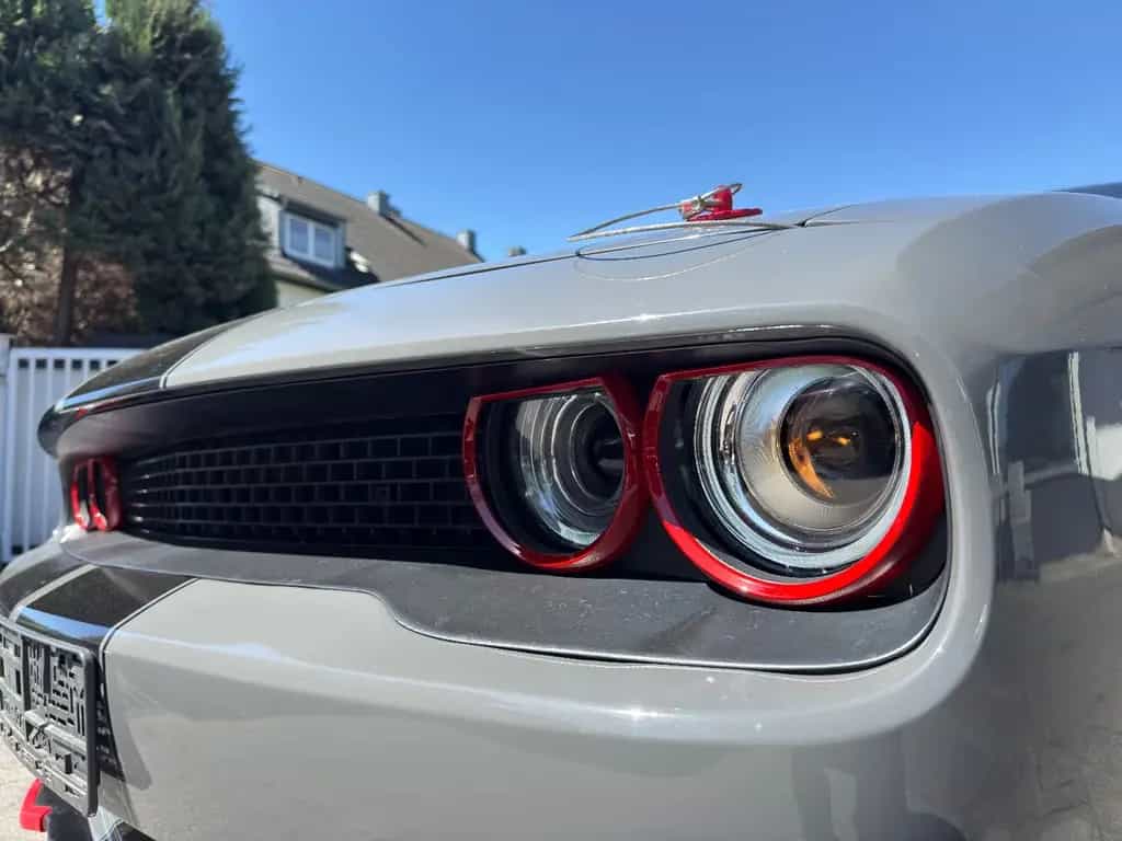 Dodge Challenger 5.7 V8 HEMI*LEDER*K&N*TÜV*SERVICE 03/2018-photo-12