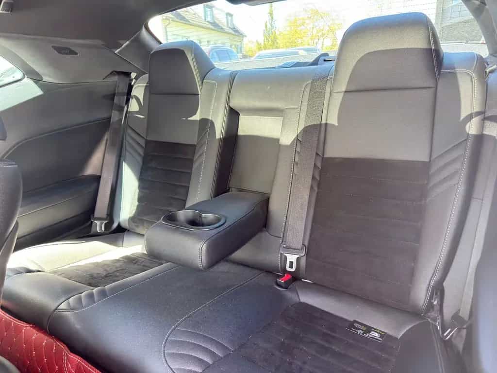 Dodge Challenger 5.7 V8 HEMI*LEDER*K&N*TÜV*SERVICE 03/2018-photo-17