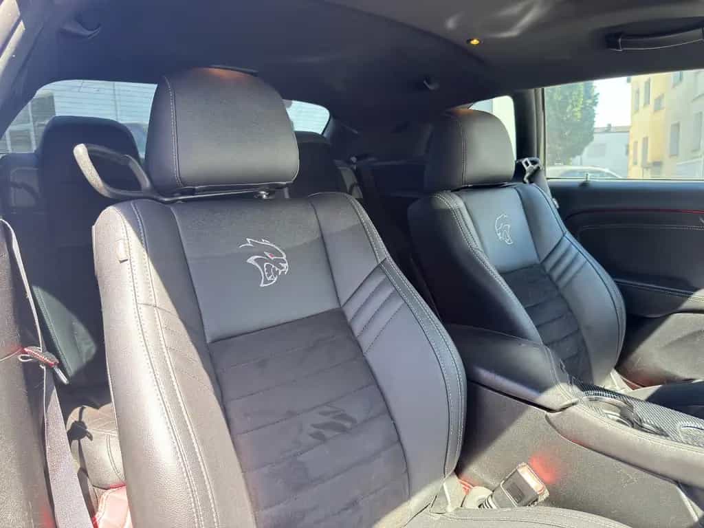 Dodge Challenger 5.7 V8 HEMI*LEDER*K&N*TÜV*SERVICE 03/2018-photo-20