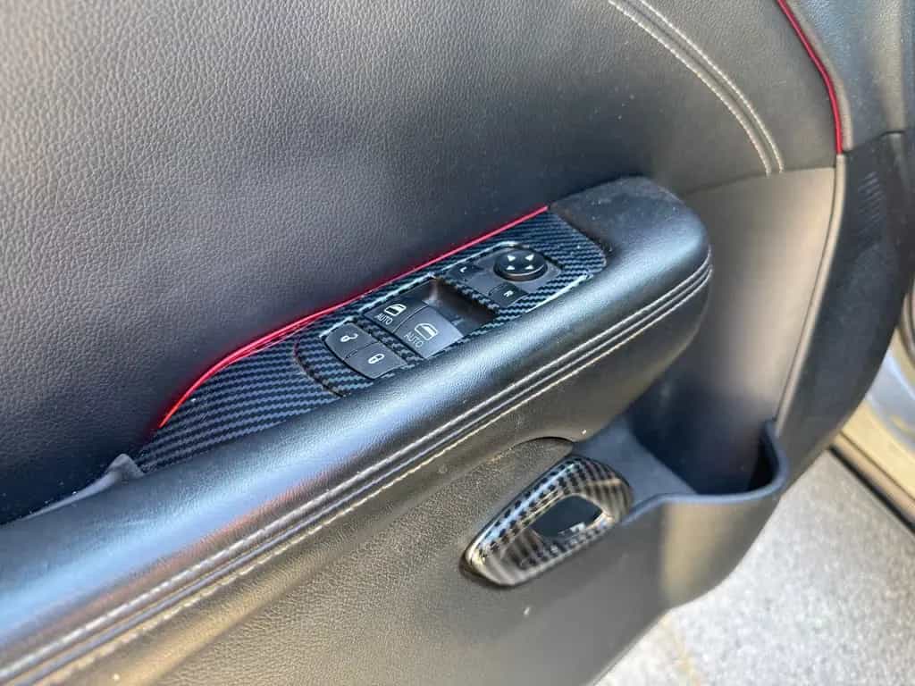 Dodge Challenger 5.7 V8 HEMI*LEDER*K&N*TÜV*SERVICE 03/2018-photo-25