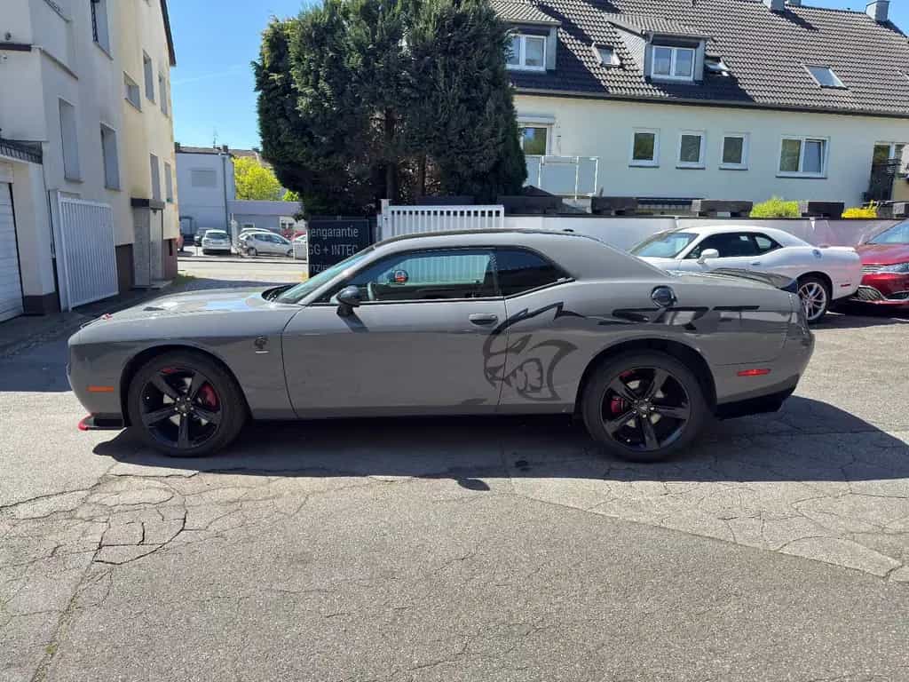 Dodge Challenger 5.7 V8 HEMI*LEDER*K&N*TÜV*SERVICE 03/2018-photo-6