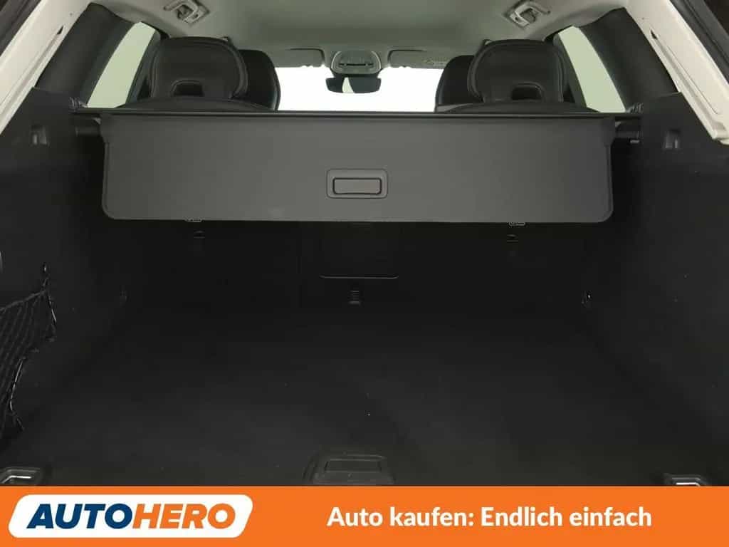 Volvo XC60 2.0 B4 Mild-Hybrid Inscription 2WD Aut.*NAV 07/2022-photo-17