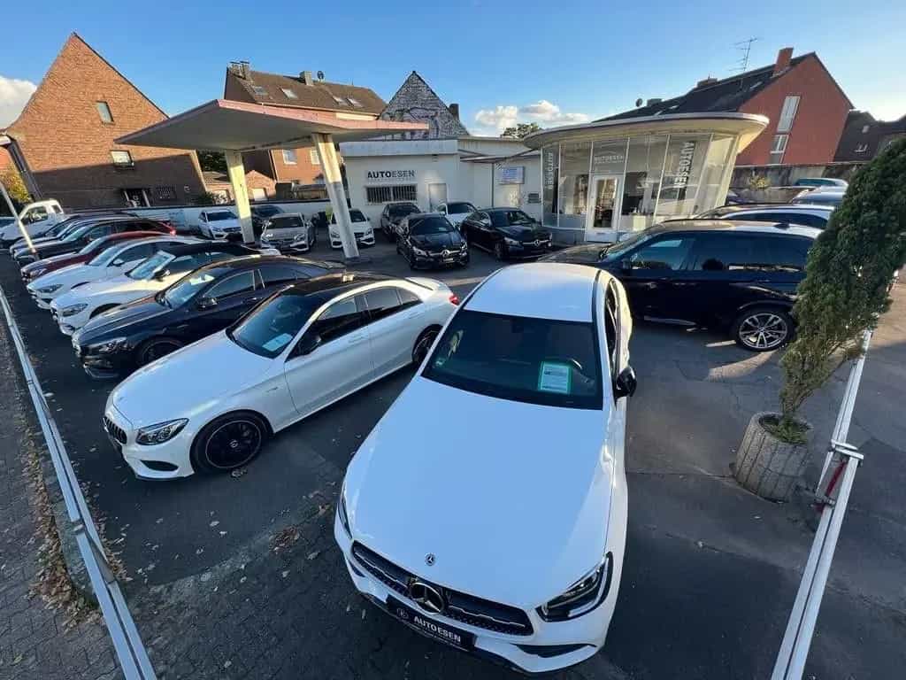 Jaguar XE 25t+PANORAMA+KAMERA+AHK+NAVI+LEDER 08/2018-photo-35
