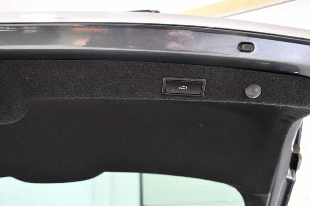 Skoda Octavia Lim. First Edit. HuD*MASSG*CANT*AHK*LüFT 03/2021-photo-25
