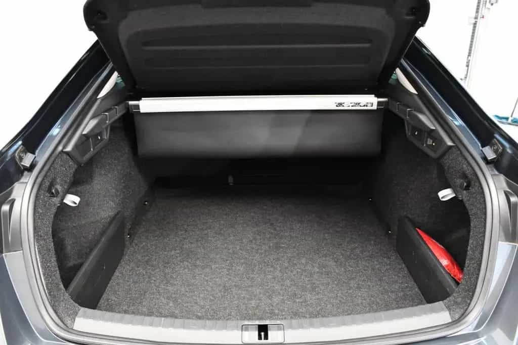 Skoda Octavia Lim. First Edit. HuD*MASSG*CANT*AHK*LüFT 03/2021-photo-28