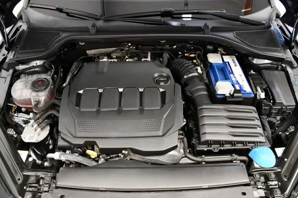 Skoda Octavia Lim. First Edit. HuD*MASSG*CANT*AHK*LüFT 03/2021-photo-29