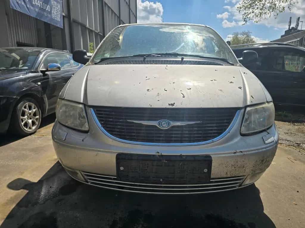 Chrysler Voyager Family 2.5 CRD 06/2003-photo-0