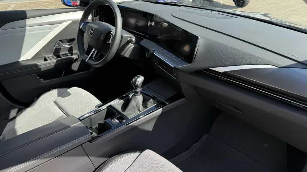 Opel Astra Elegance 1.2 T LED+Kamera+Klimaautomatik+C 03/2022-photo-9