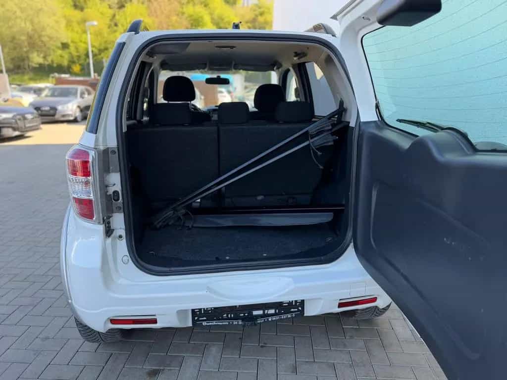 Daihatsu Terios Limited Top S 4WD 04/2011-photo-4