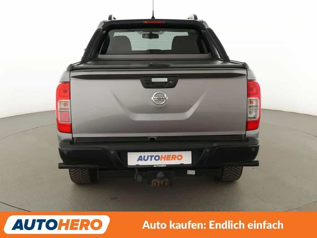 Nissan Navara NP-300 2.3 dCi N-Guard Double Cab 4x4 Aut 01/2020-photo-2