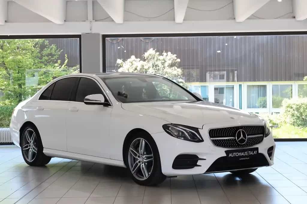 Mercedes-Benz E 200 Limousine AMG-Line*NAVI*KAM*LED 08/2016-photo-0