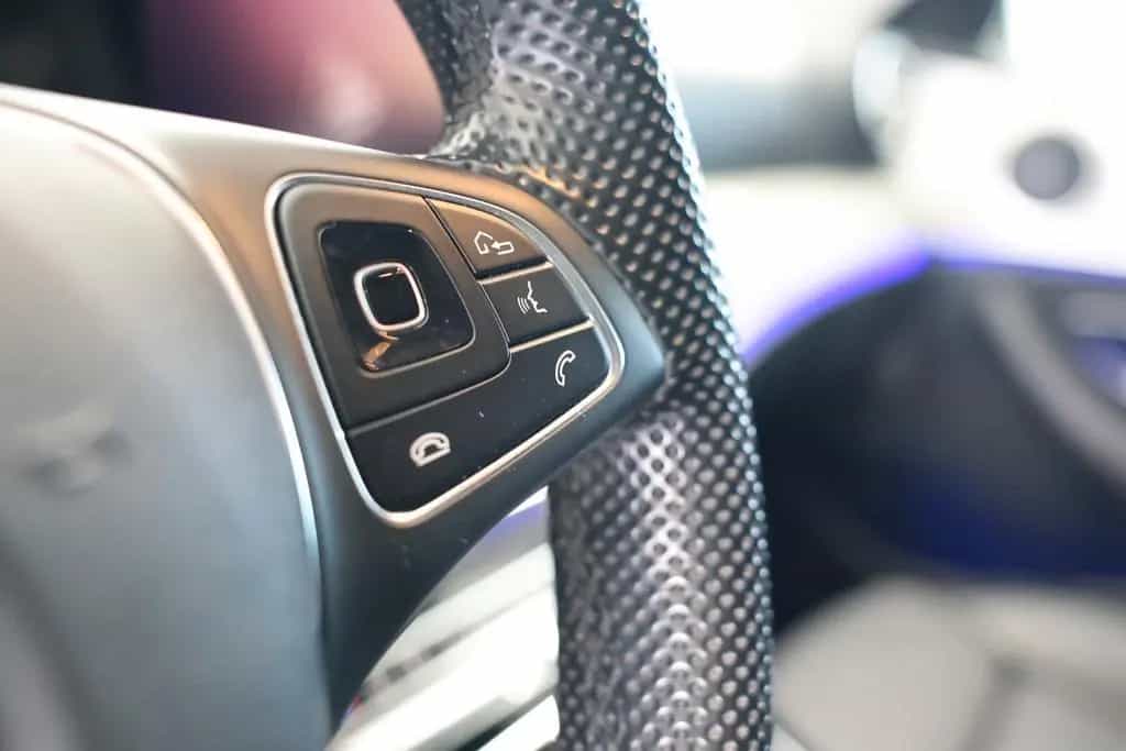 Mercedes-Benz E 200 Limousine AMG-Line*NAVI*KAM*LED 08/2016-photo-12